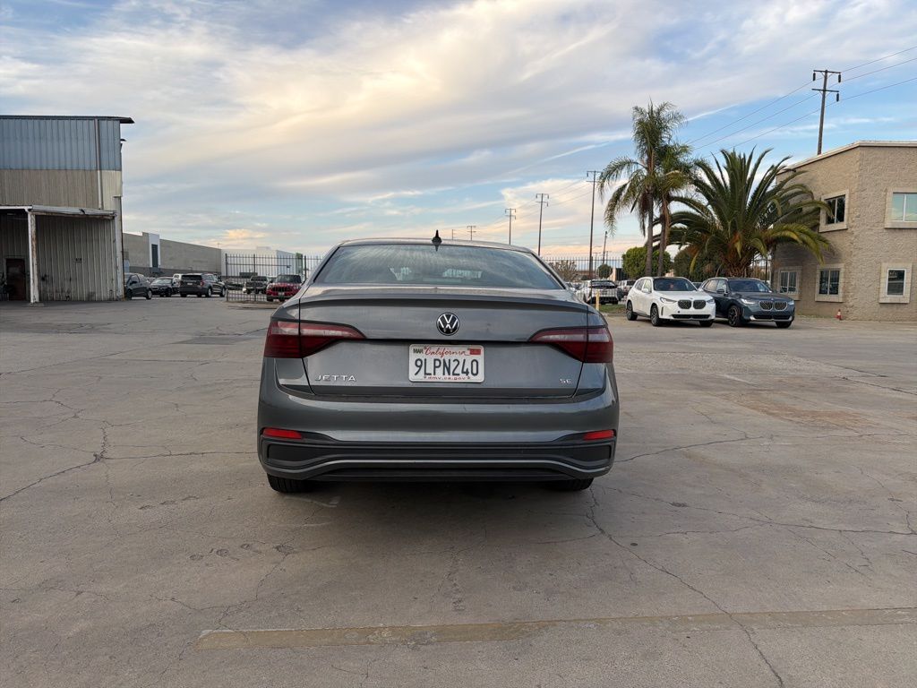 2024 Volkswagen Jetta 1.5T SE photo 3