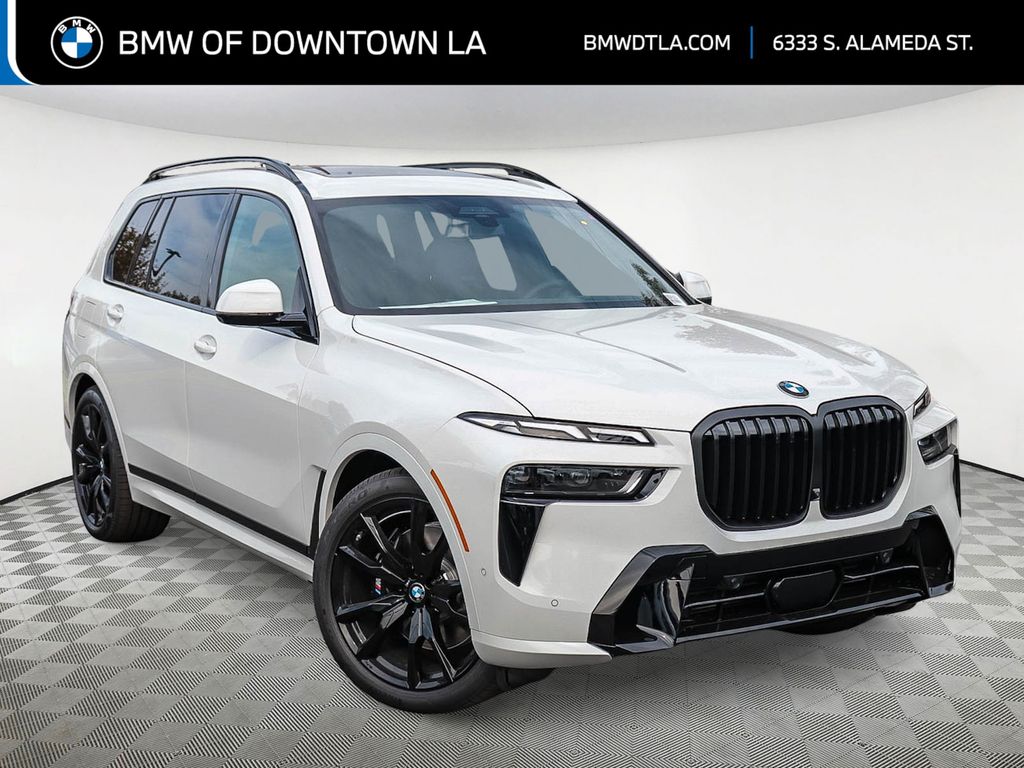 2026 BMW X7 40i's photo