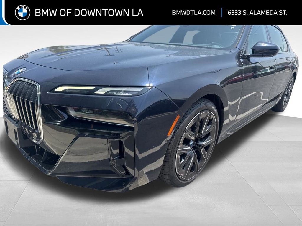 2023 BMW 7 Series 740i's photo