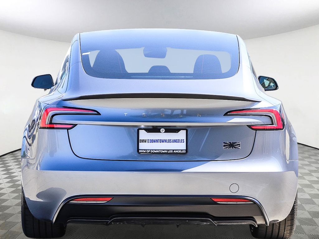 2024 Tesla Model 3 Performance photo 4