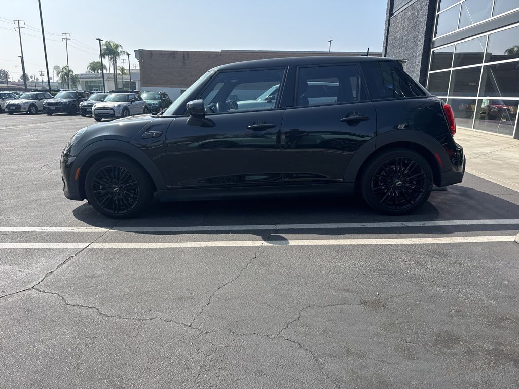 2023 Mini Cooper Hardtop S photo 2