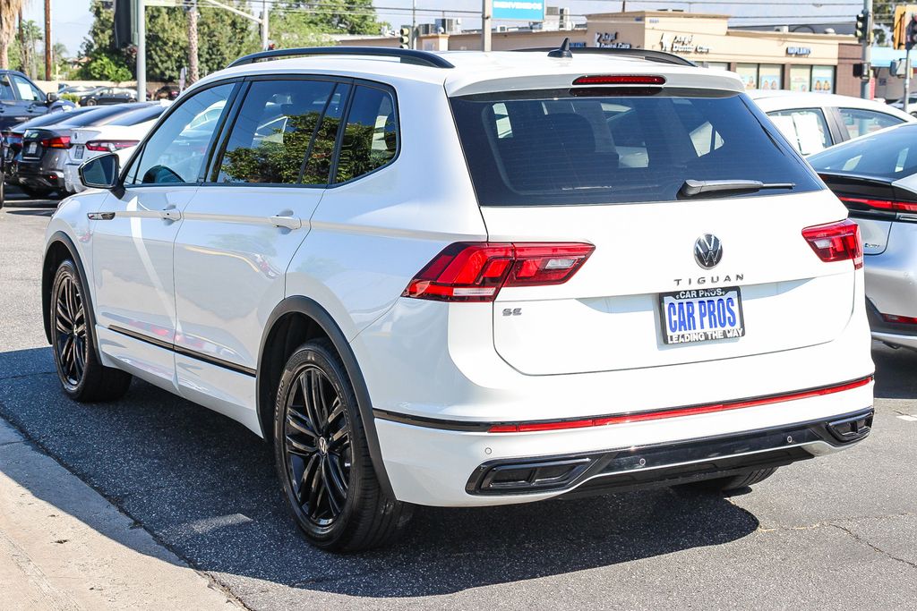 Tiguan SE R-LINE BLACK