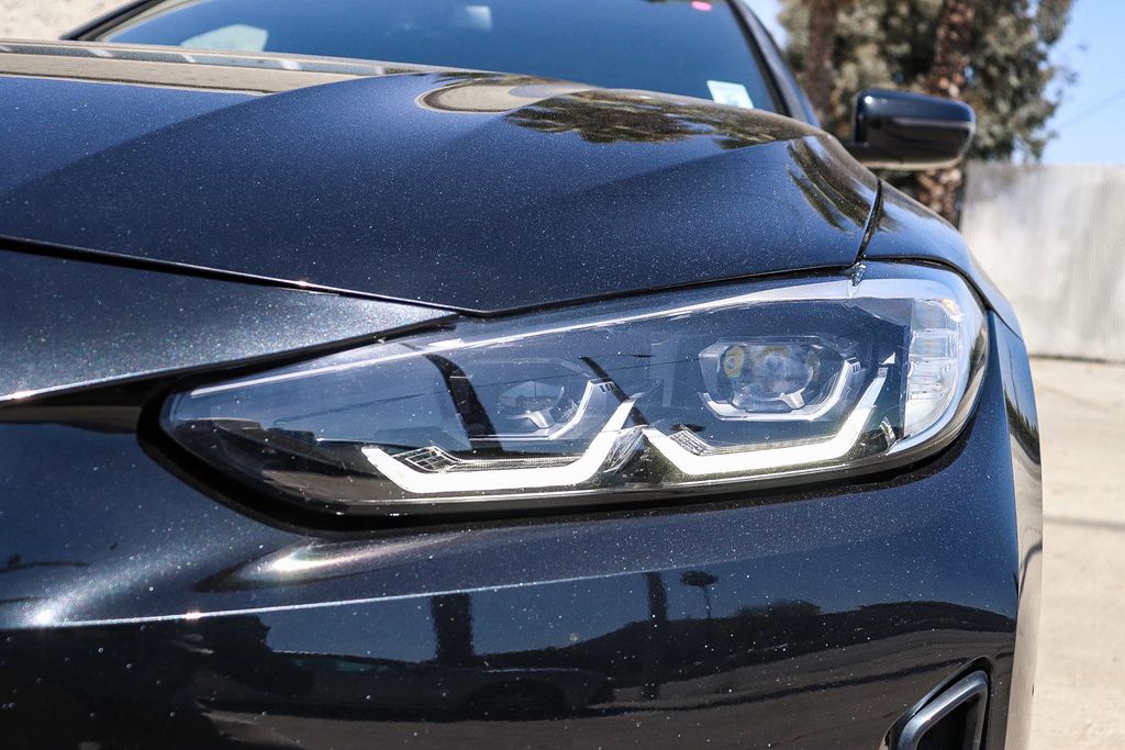 2023 BMW i4 eDrive40 photo 3