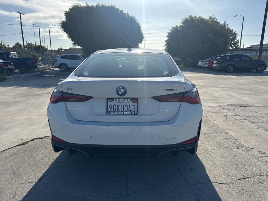 2023 BMW i4 eDrive40 photo 4