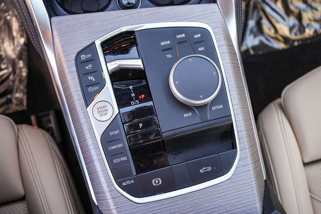 2026 BMW 4 Series photo 28