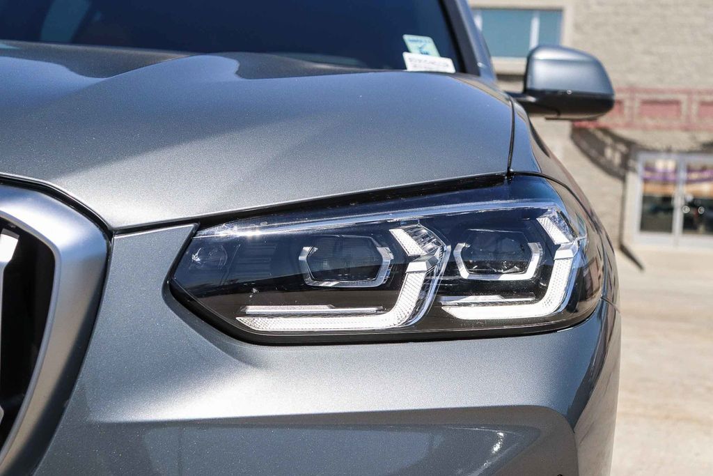 2023 BMW X3 sDrive30i photo 3
