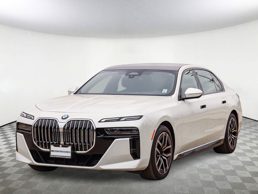 2025 BMW 7 Series 740i - Photo 3