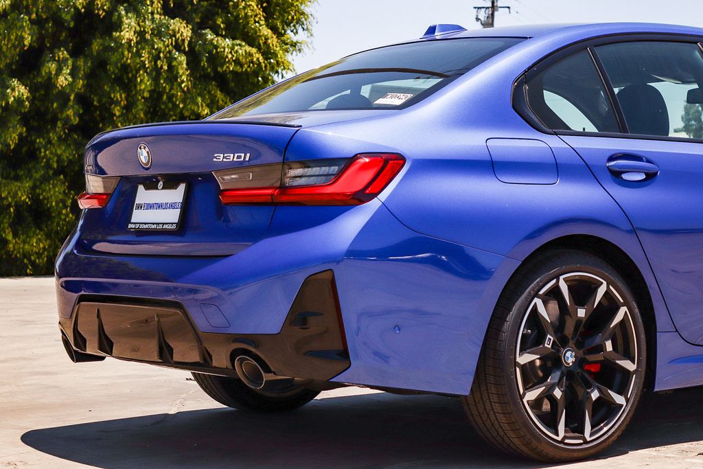 2026 BMW 3 Series 330i - Photo 10
