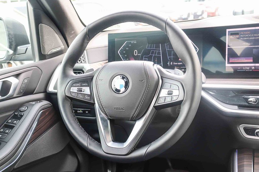 2025 BMW X5 40i - Photo 18