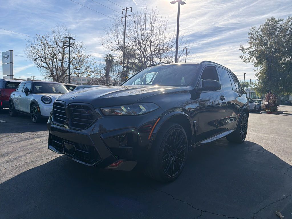 2025 BMW X5 M Competition's photo