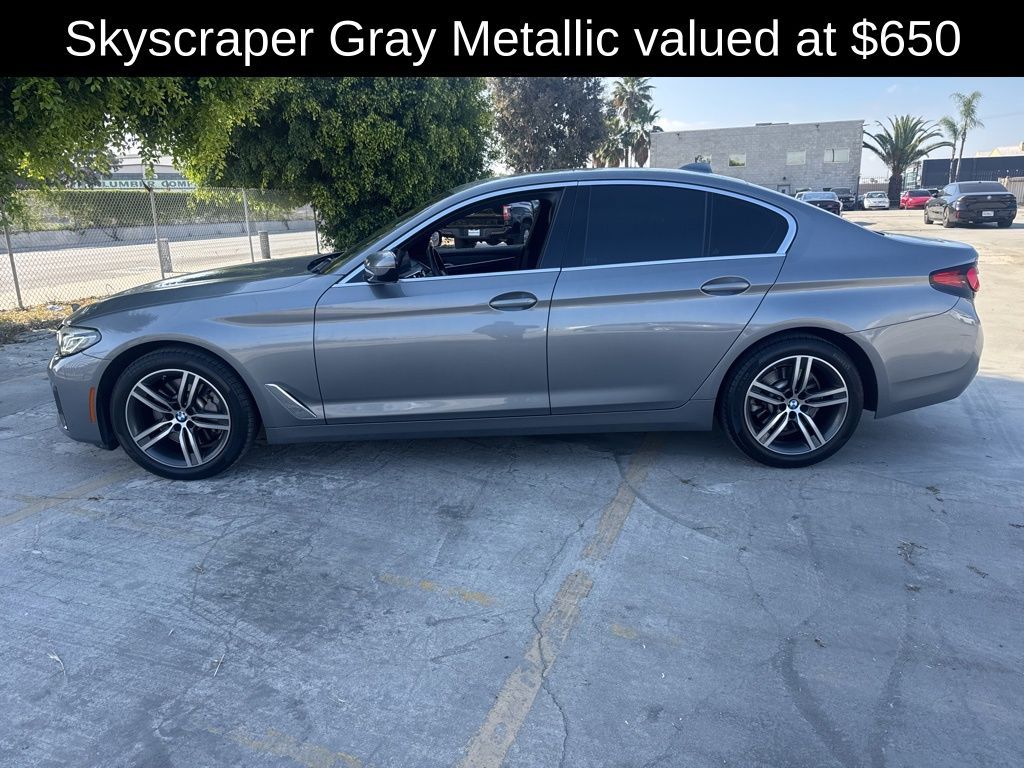 2023 BMW 5 Series 530i photo 2