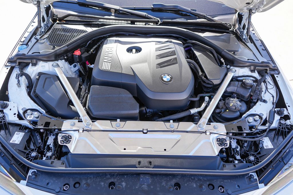 2026 BMW 4 Series photo 35