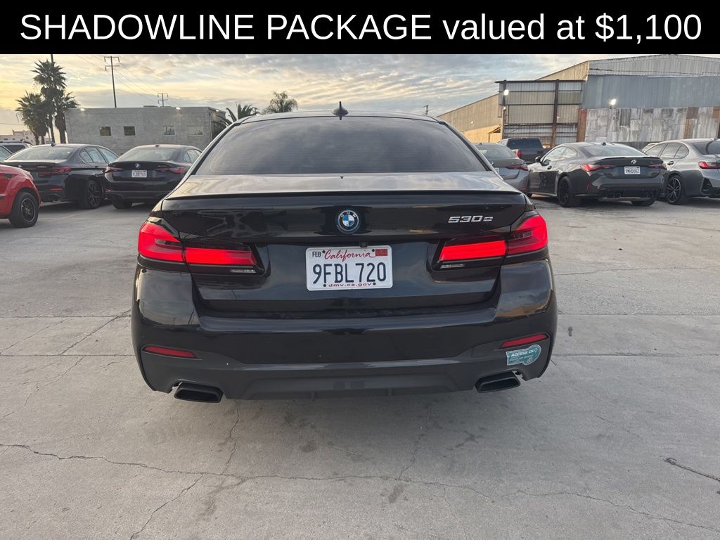 2023 BMW 5 Series 530e iPerformance photo 4