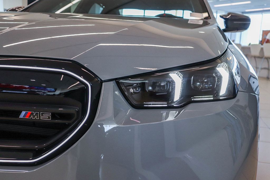 2026 BMW M5 M5 - Photo 8