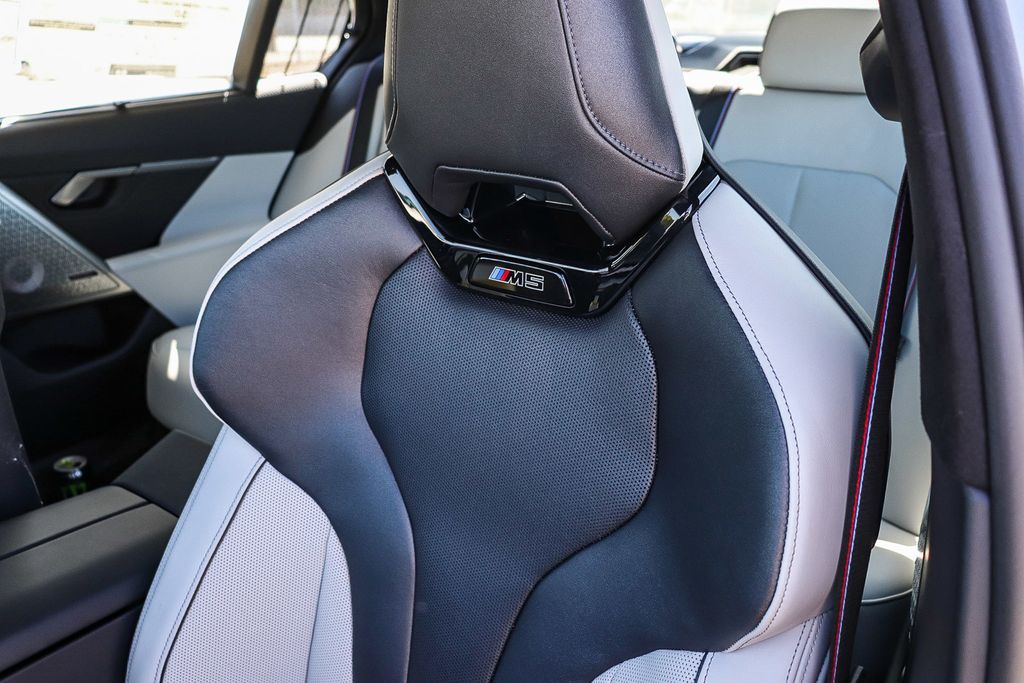 2026 BMW M5 M5 - Photo 28
