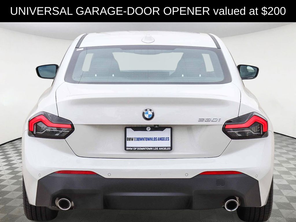 2023 BMW 2 Series 230i photo 4