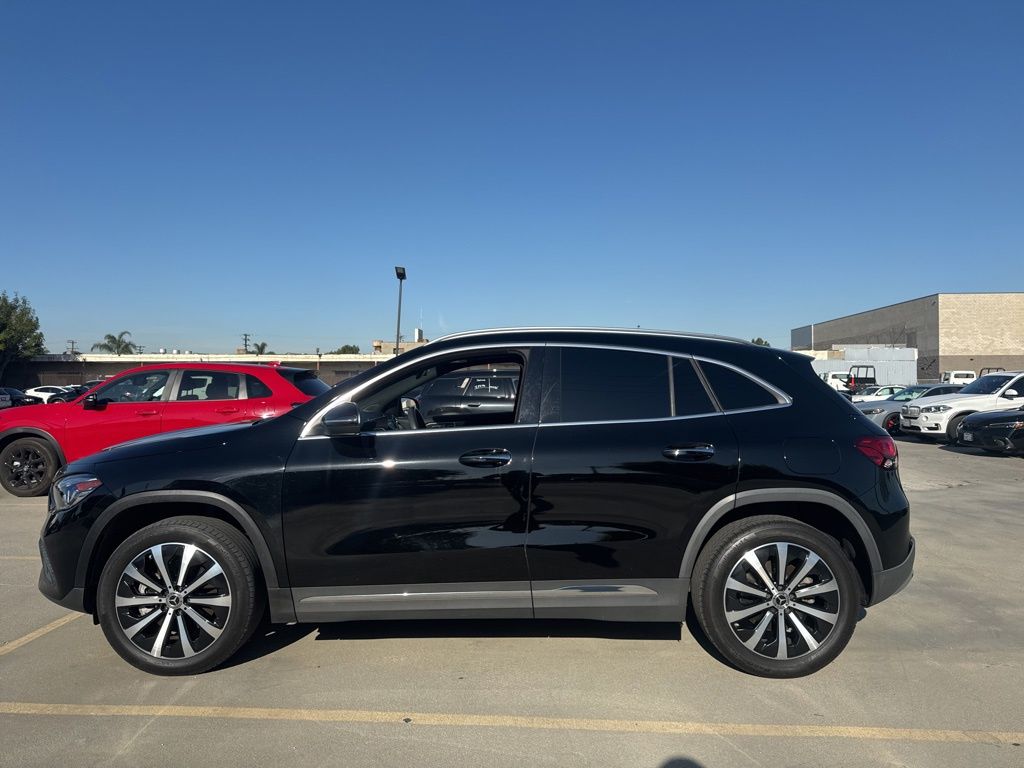 2023 Mercedes-Benz GLA GLA 250 photo 2