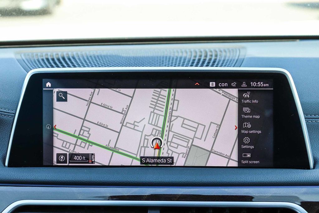 2022 BMW 7 Series 750i - Photo 17