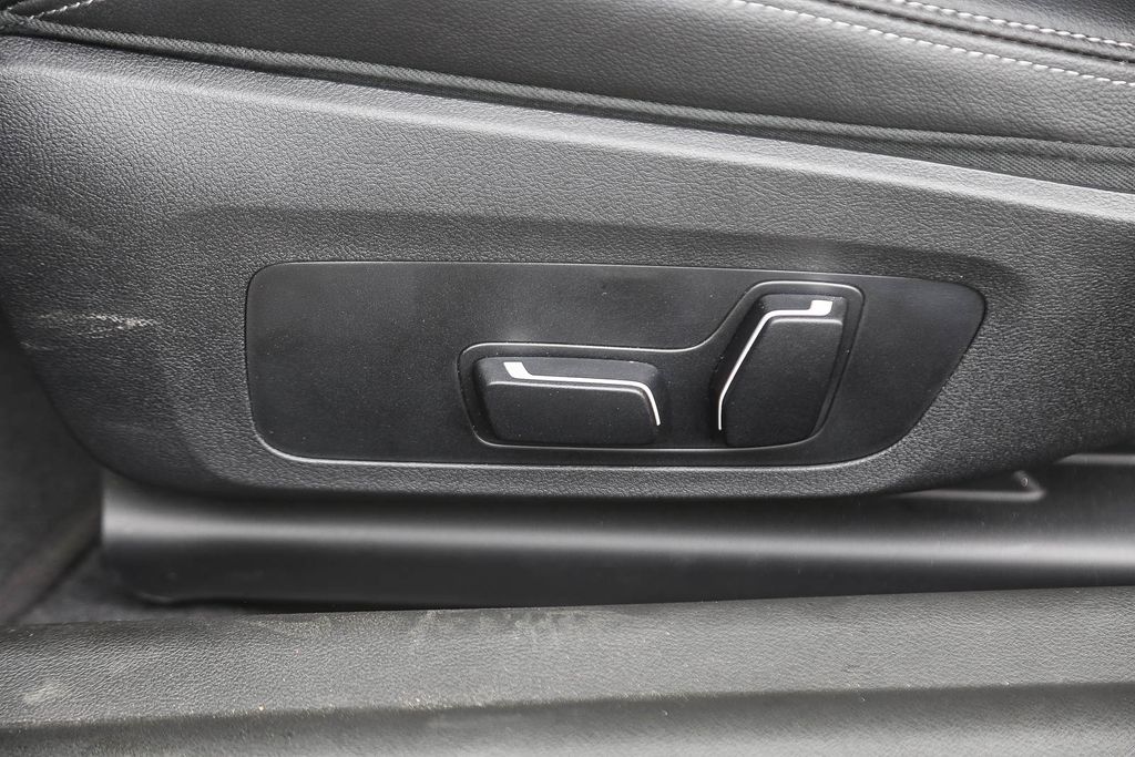 2025 BMW 2 Series 230i - Photo 25