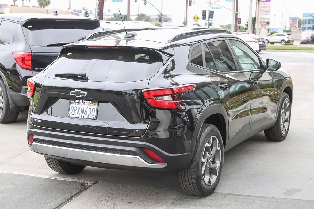 Trax LT