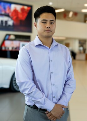 Staff member Osman Nguyen from 3b287dac9112