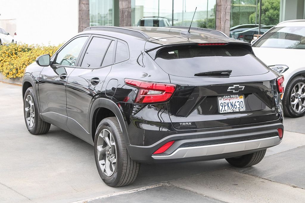 Trax LT