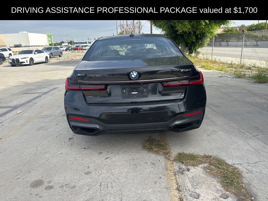2022 BMW 7 Series 750i xDrive photo 4
