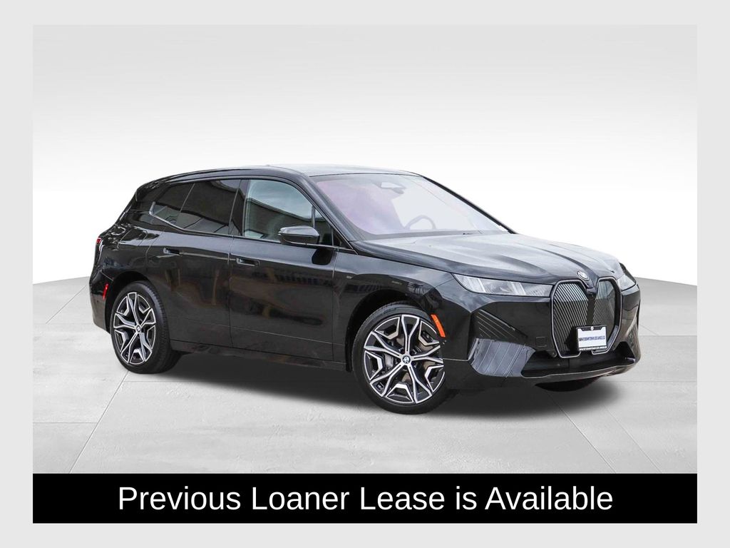 2026 BMW iX xDrive60's photo