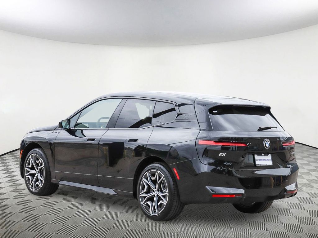 2026 BMW iX xDrive60 photo 6