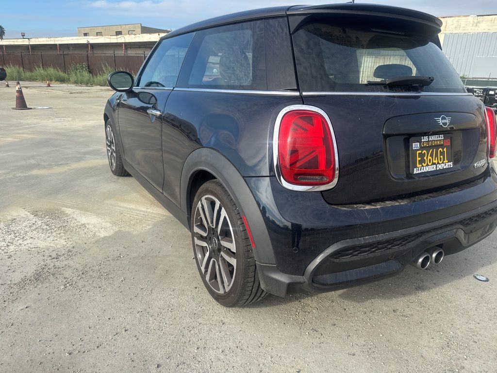 2023 Mini Cooper S Iconic photo 3