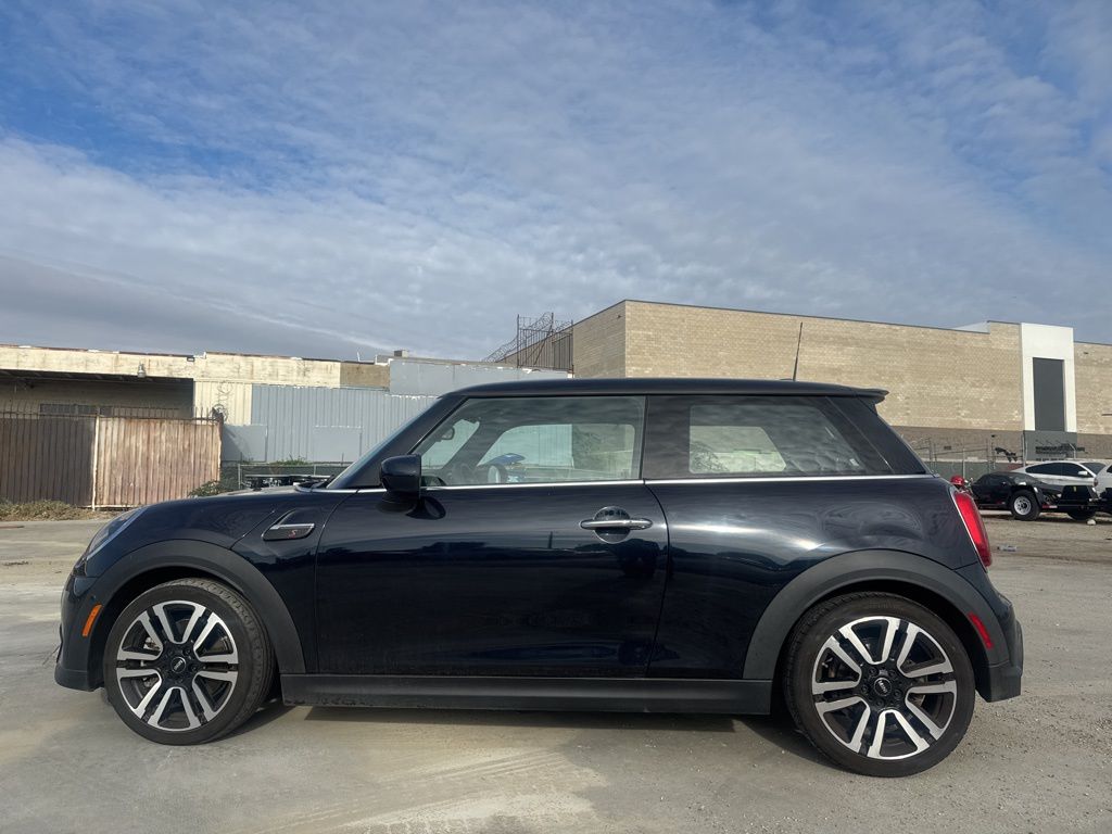 2023 Mini Cooper S Iconic photo 2