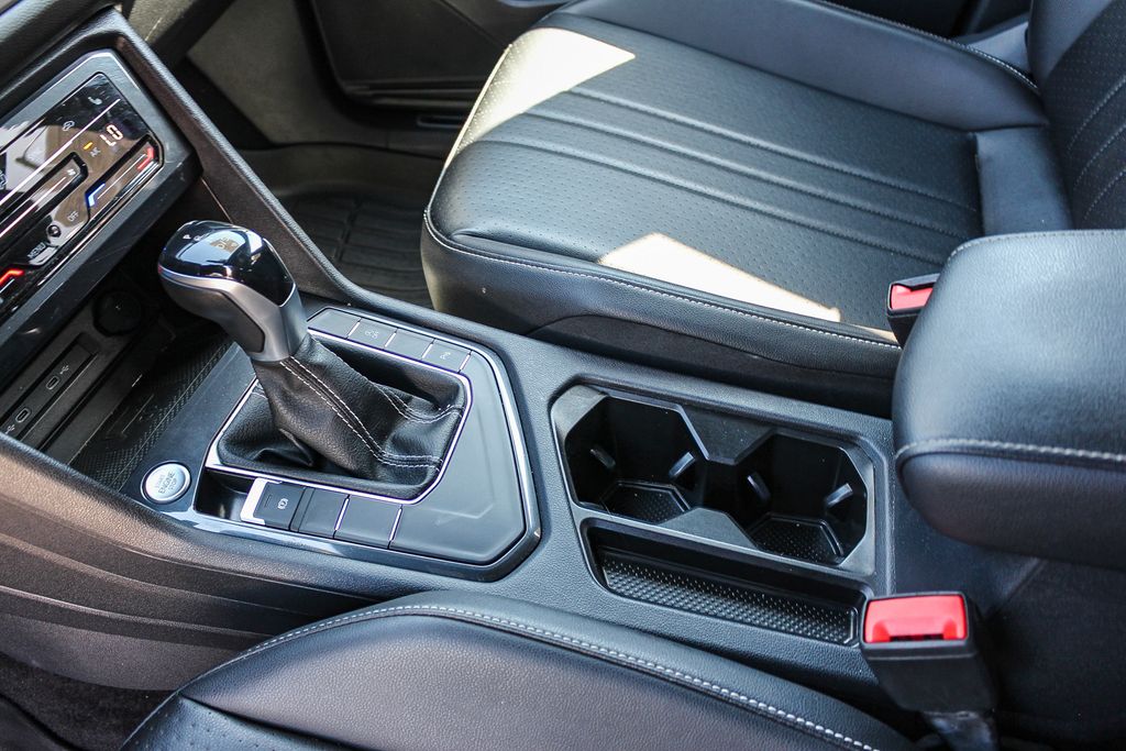 Tiguan SE R-LINE BLACK