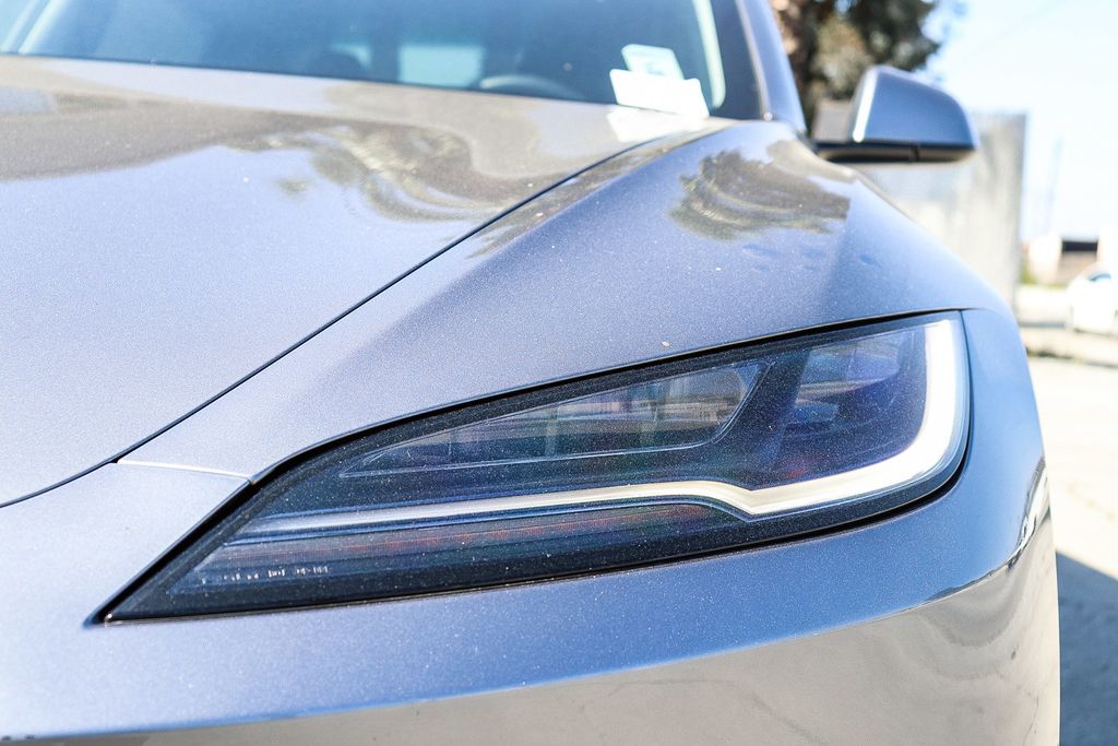 2024 Tesla Model 3 Performance photo 6