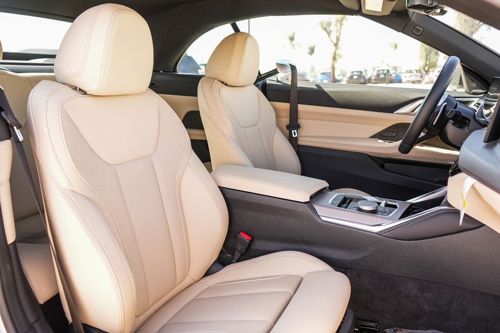 2026 BMW 4 Series photo 24