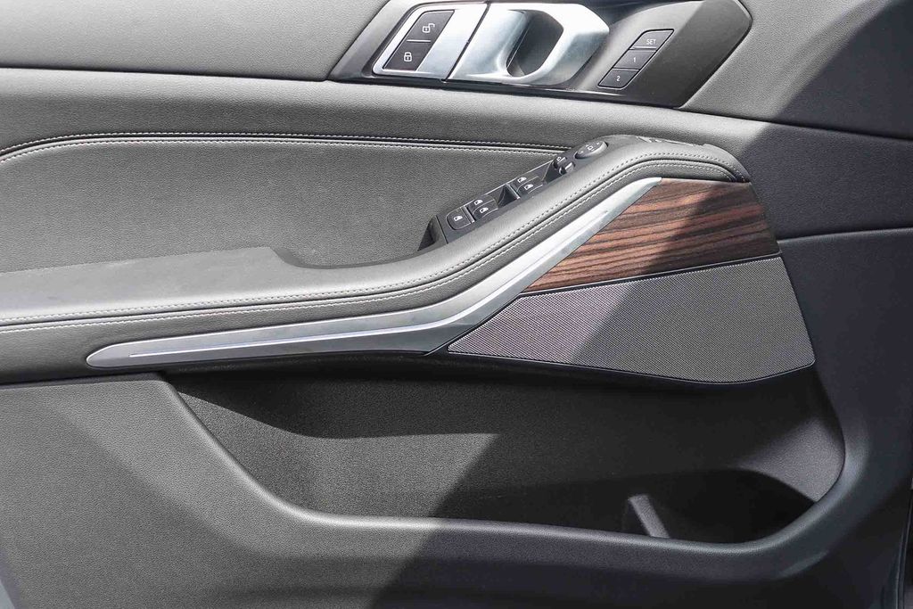 2025 BMW X5 40i - Photo 25