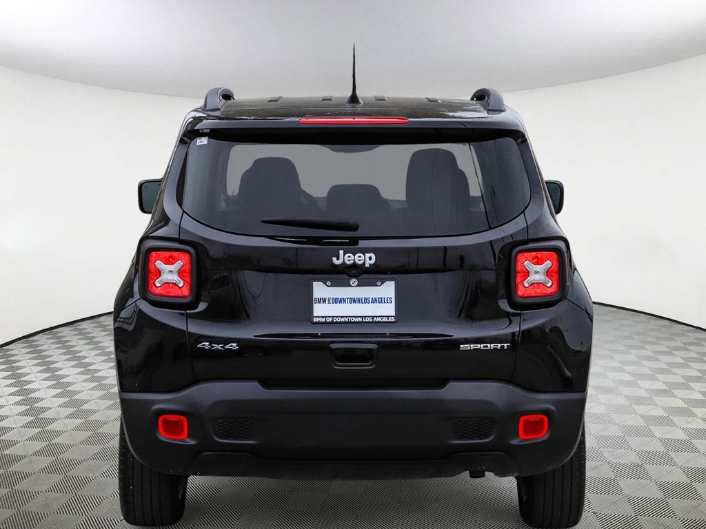 2022 Jeep Renegade Sport photo 4