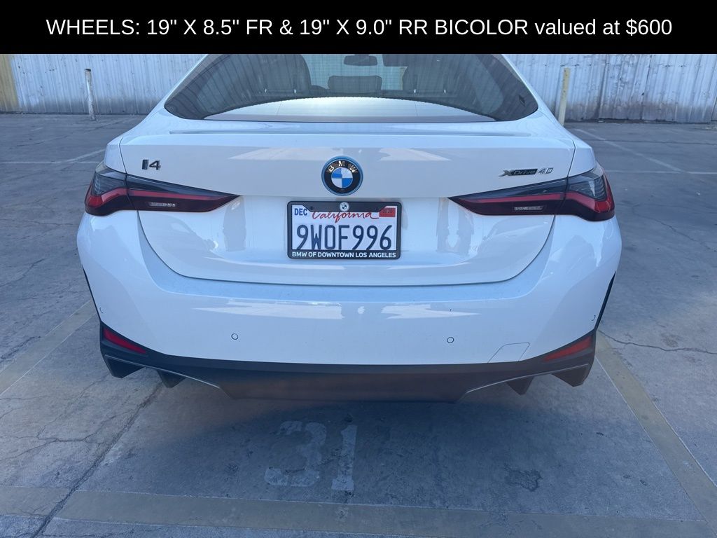 2025 BMW i4 xDrive40 photo 4