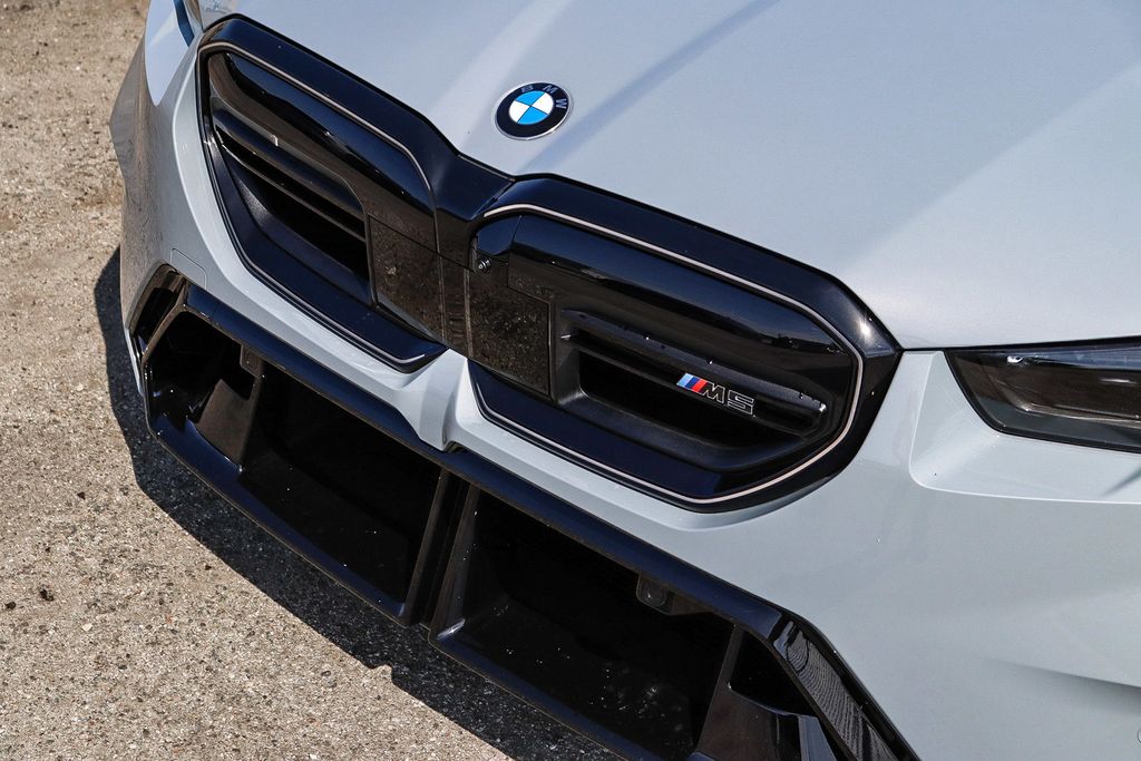 2026 BMW M5 M5 - Photo 9
