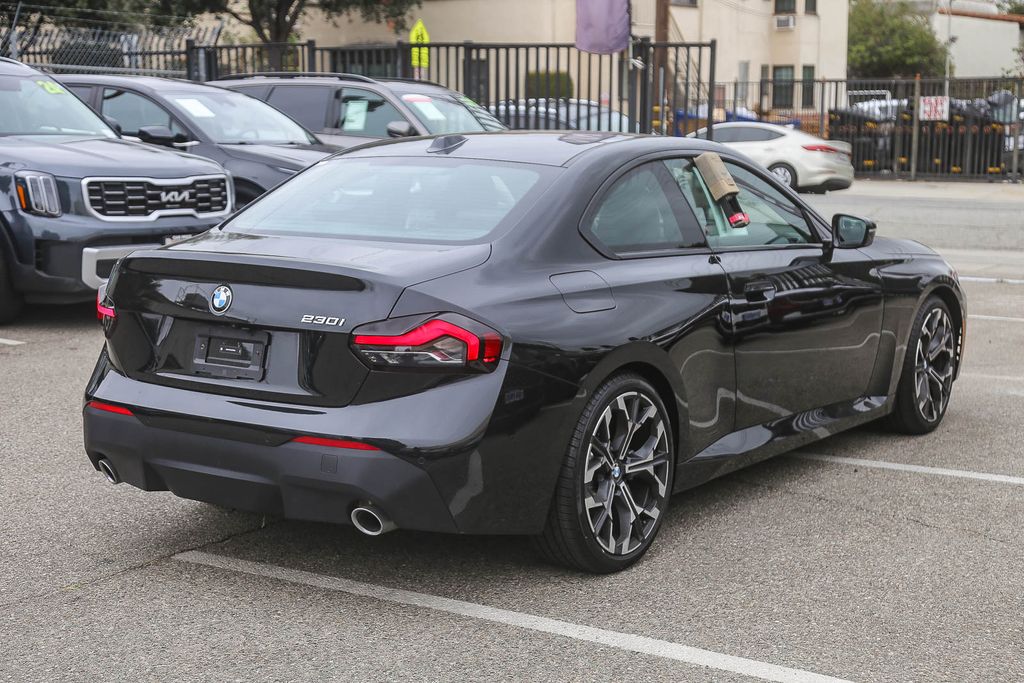 2025 BMW 2 Series 230i - Photo 12