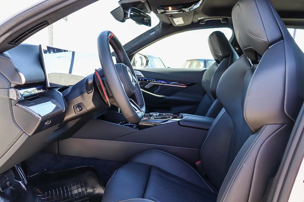 2026 BMW M5 M5 - Photo 17