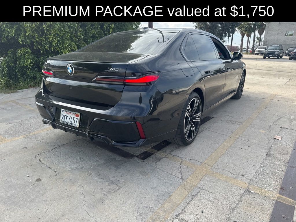 2024 BMW 7 Series 740i photo 5