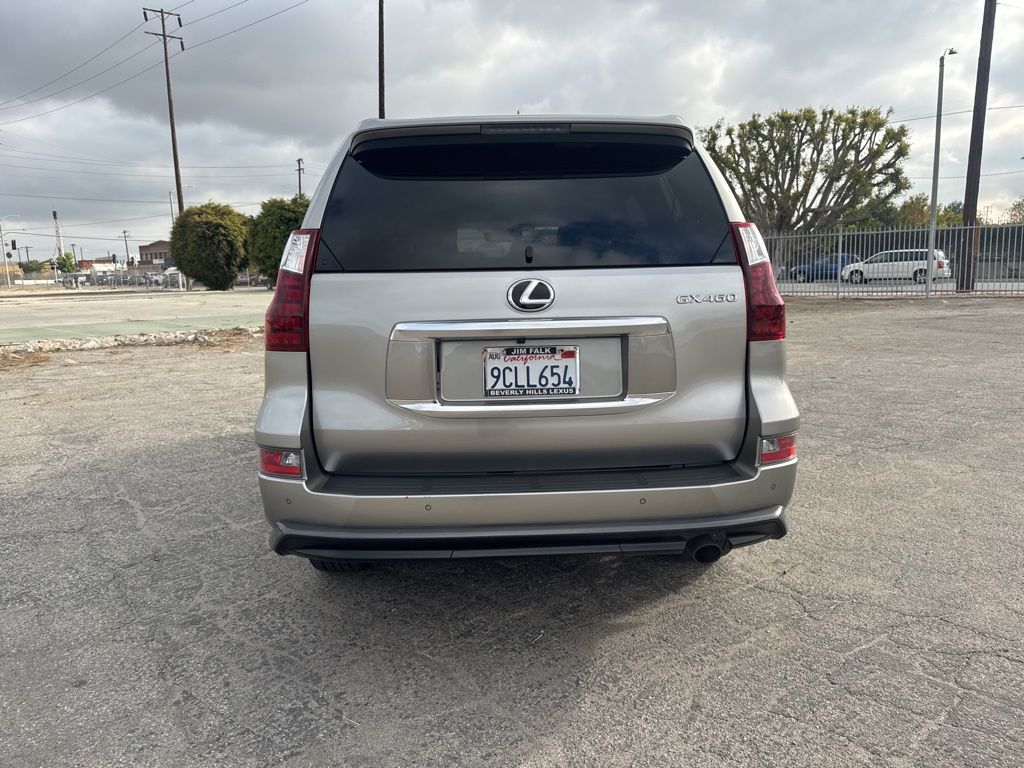 2022 Lexus GX 460 photo 3