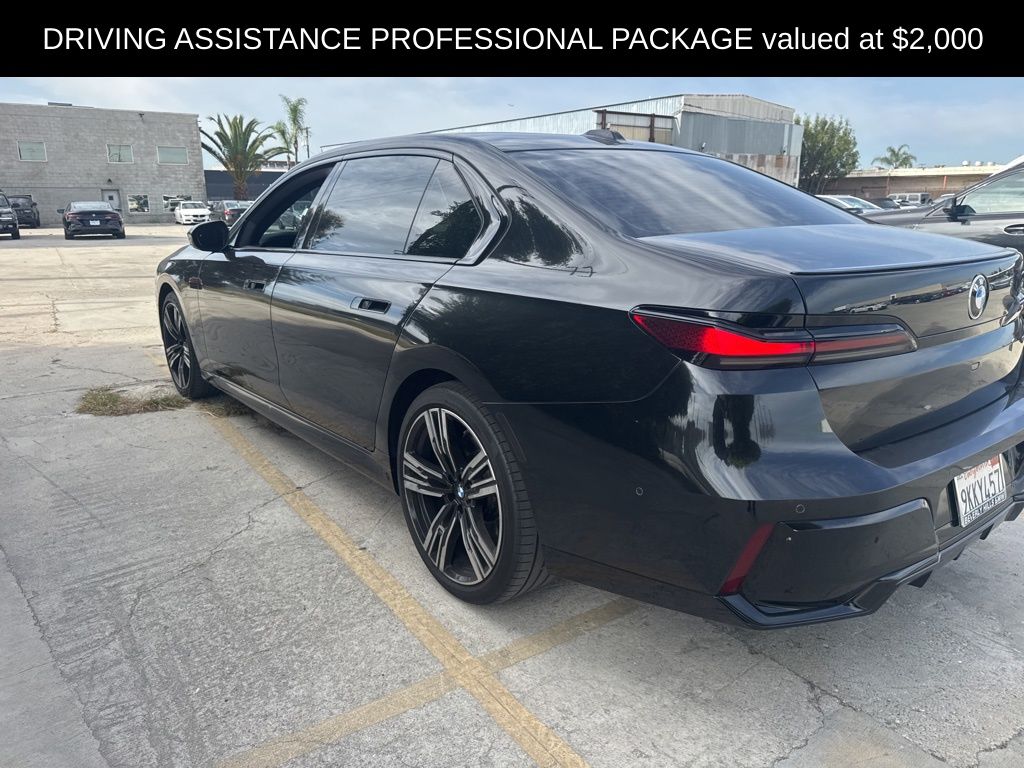 2024 BMW 7 Series 740i photo 3