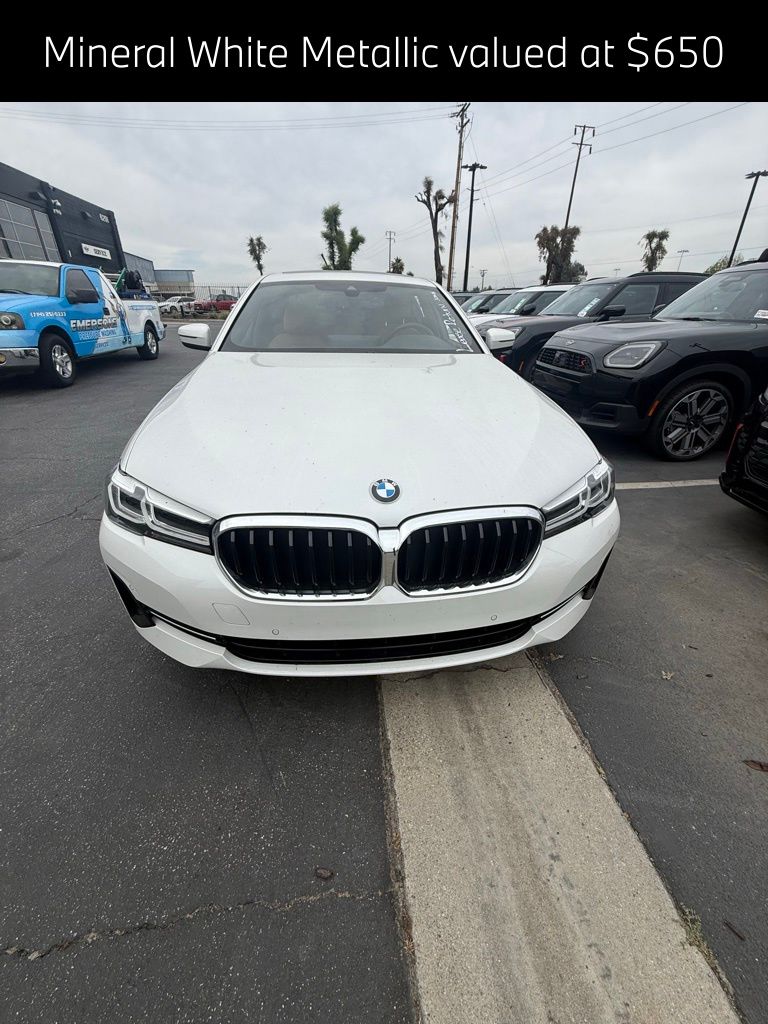 2023 BMW 5 Series 530i photo 2