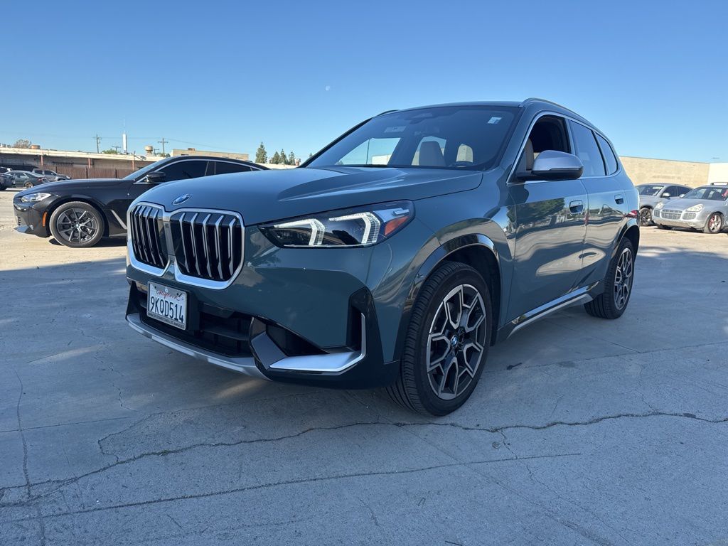 2023 BMW X1 28i's photo