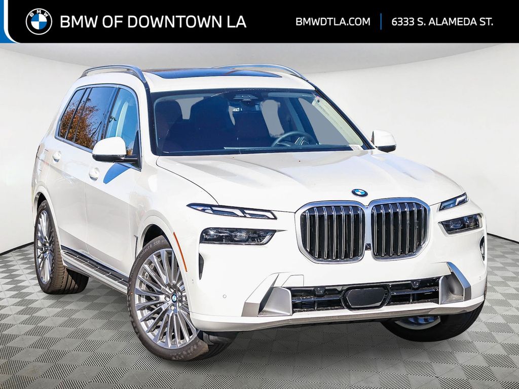 2026 BMW X7 40i's photo