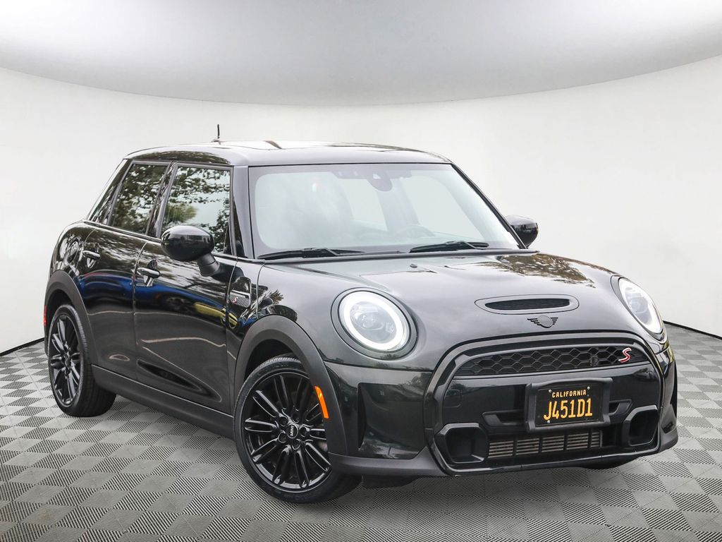 2023 MINI Hardtop 4 Door
