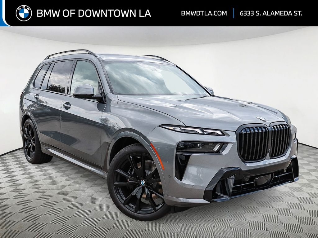 2026 BMW X7 40i's photo