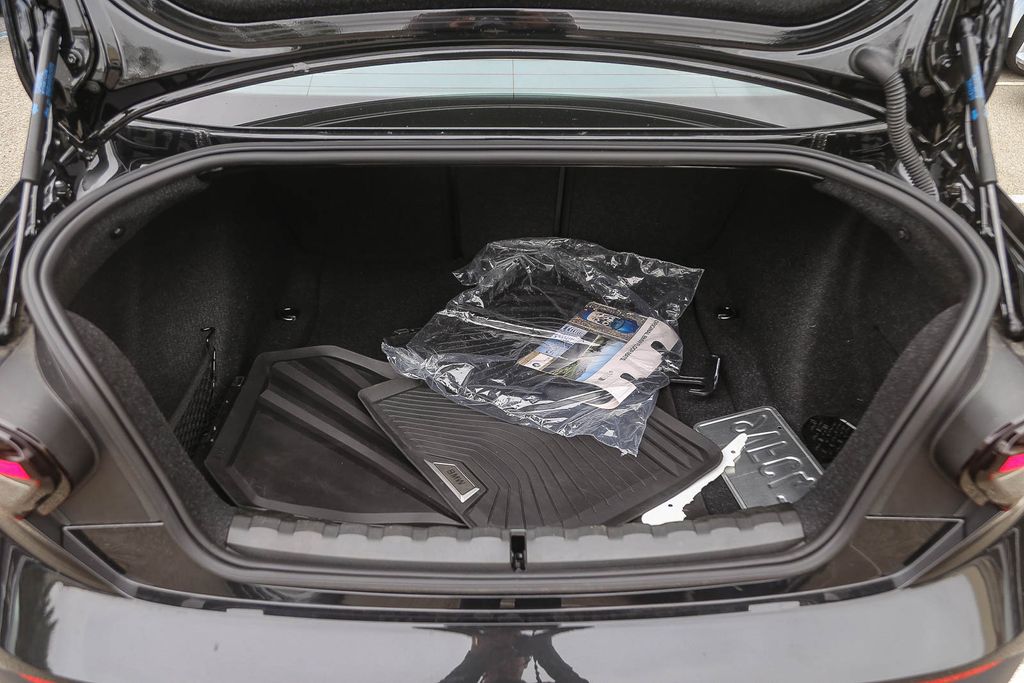 2025 BMW 2 Series 230i - Photo 29
