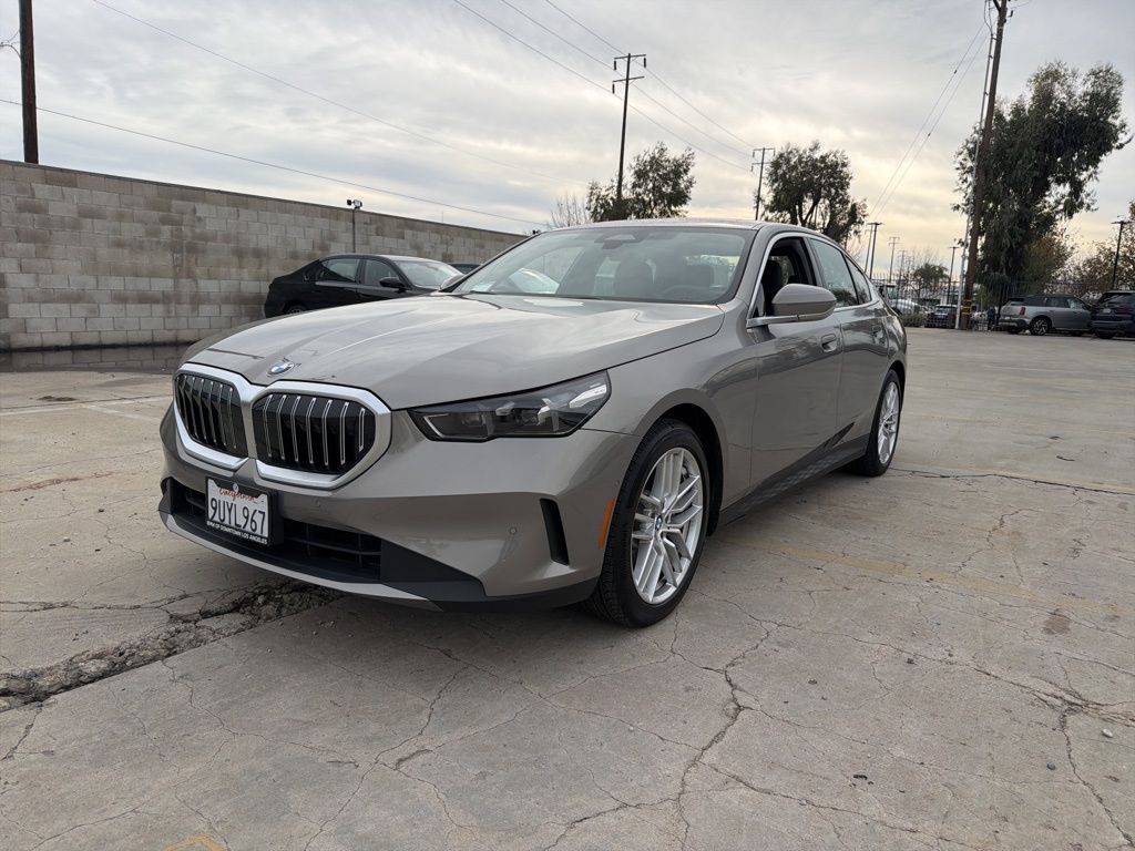 2025 BMW 5 Series 530i's photo